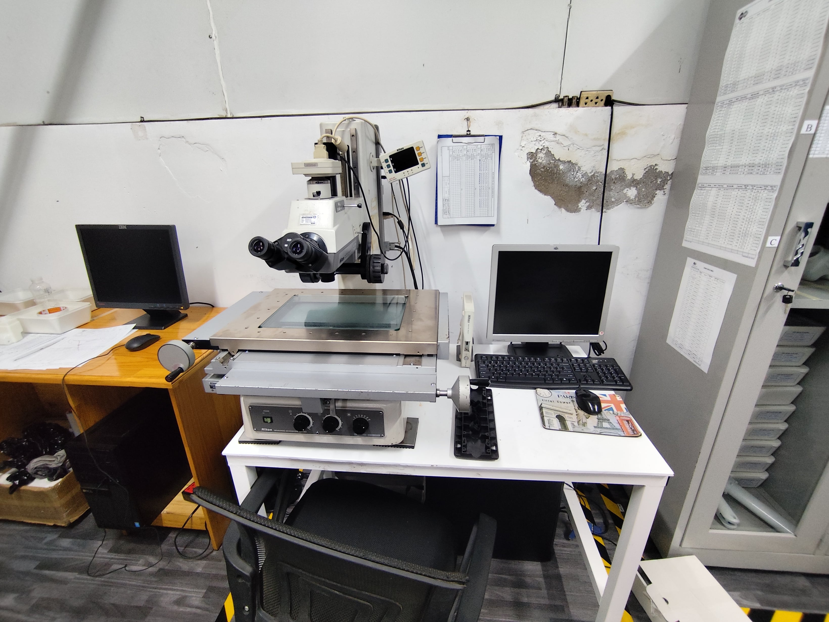 Optical microscope.jpg